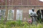 Lopende vrouw | Hans Bayens